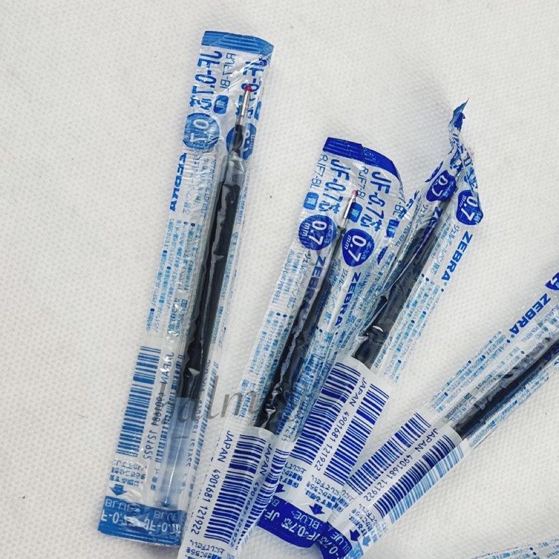 

REFILL / ISI PULPEN GEL / CAIR SARASA WARNA BIRU