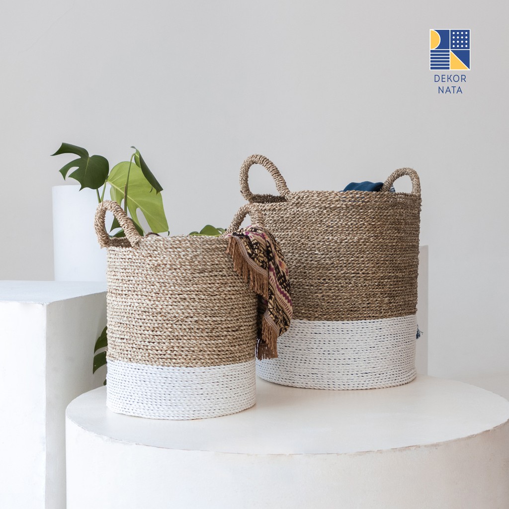 

Dekornata Sonia Basket M NP / Keranjang Anyaman / Laundry Bag / Cover Pot