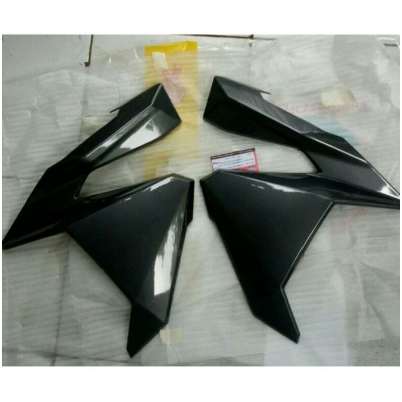 Sayap body depan Vario 125 150 led