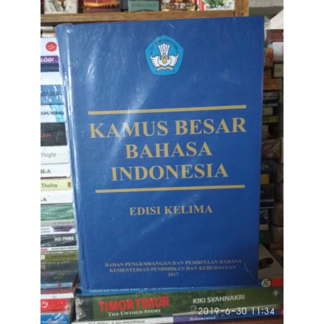 Buku KAMUS BESAR BAHASA INDONESIA ( KBBI )
