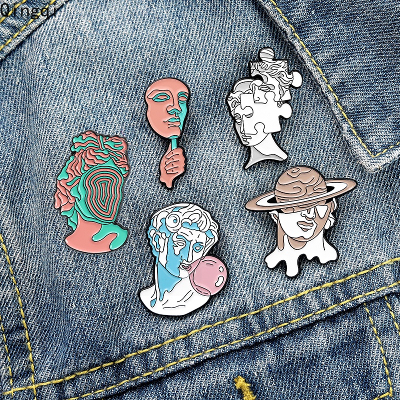 Bros Pin Enamel Desain Kartun Patung 5 Gaya Untuk Hadiah Teman