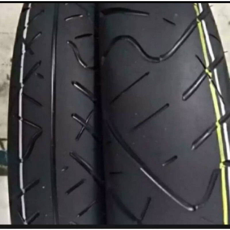 sepasang ban moge cocok untuk vixion bison ninja dll