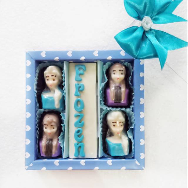 

Kado coklat box s9 tema Frozen Elsa ana souvenir goddiebag ultah anak cewek