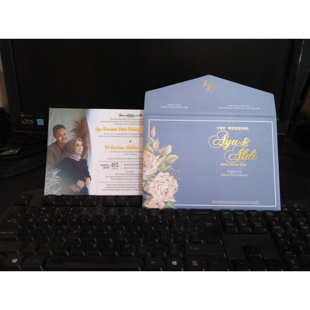 Undangan Hardcover Single biru design 14x20cm (Sample)