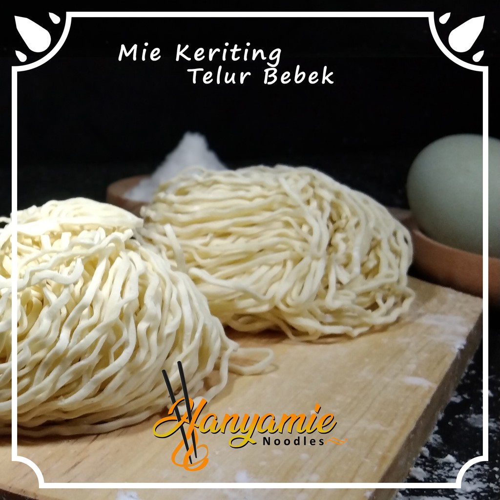 

LAKU Mie Ayam Bakmi Mentah Hanyamie Dengan Telur Bebek Isi 10 Pcs