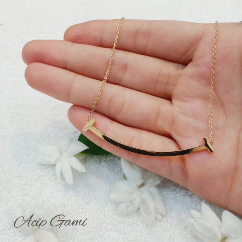 kalung smile korean style bahan titanium model terbaru simple dan elegan