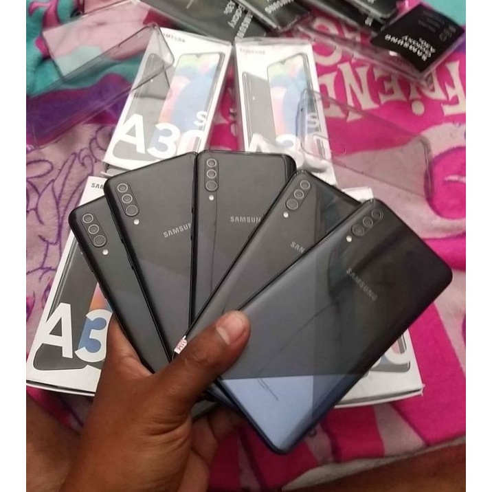 Samsung A30s 4/64 garansi resmi bekas display seperti baru