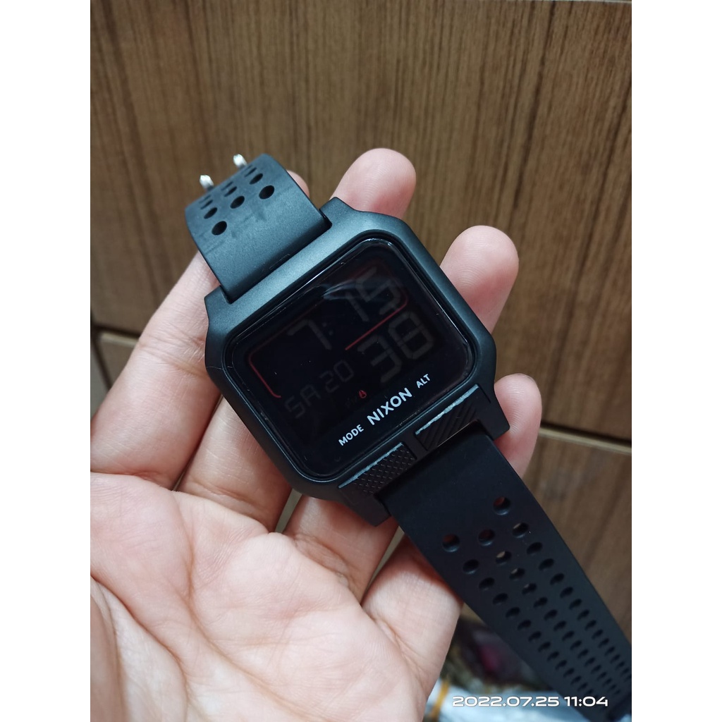 JAM TANGAN NIXON PRIA ORIGINAL