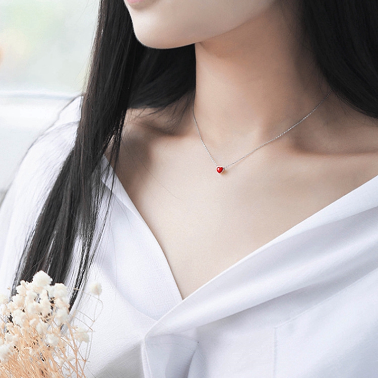 Korean Style Short Heart-shaped Clavicle Chain Temperament Fashionable Girl's Necklace Pendant