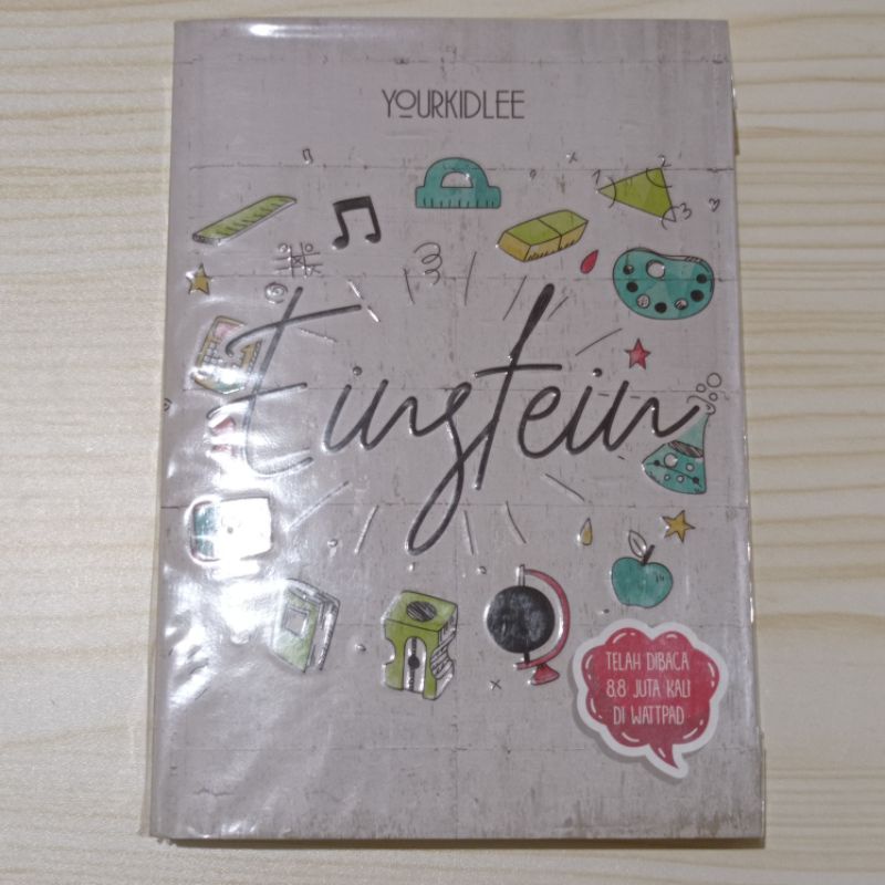 Preloved novel Einstein by Yourkidlee