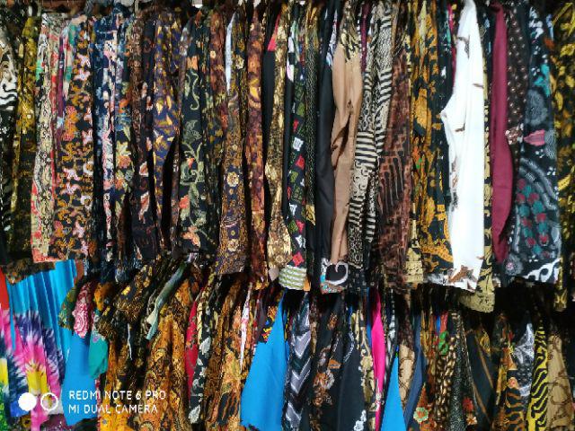 Credomenstore 7465 Kemeja Batik Pria Lengan Panjang Hitam Coklat