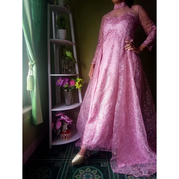 Kebaya Pink Ekor Lepas Pasang