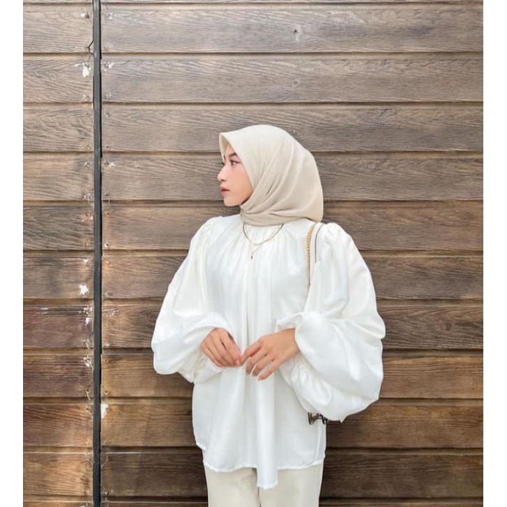 Summer Blouse  White (S) by. Vanilla Hijab