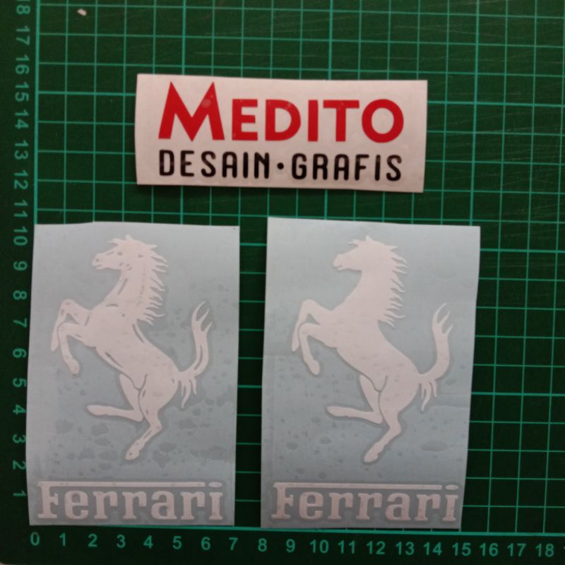 Sticker Cutting Ferrari