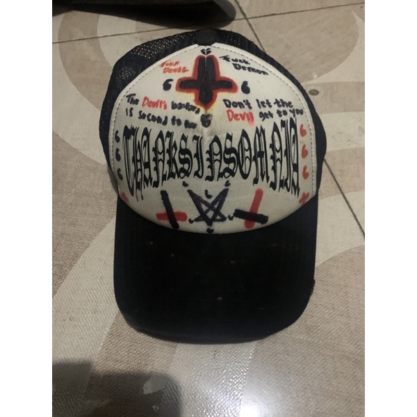 topi custom thxnsmn