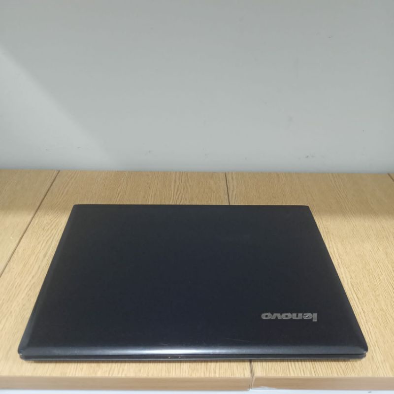 Laptop Lenovo G40-80 Cor i5-5200U Dualvga Amd Radeon R5 M230 2GB+ Intel HD Ram 4GB/HDD500GB Win.10