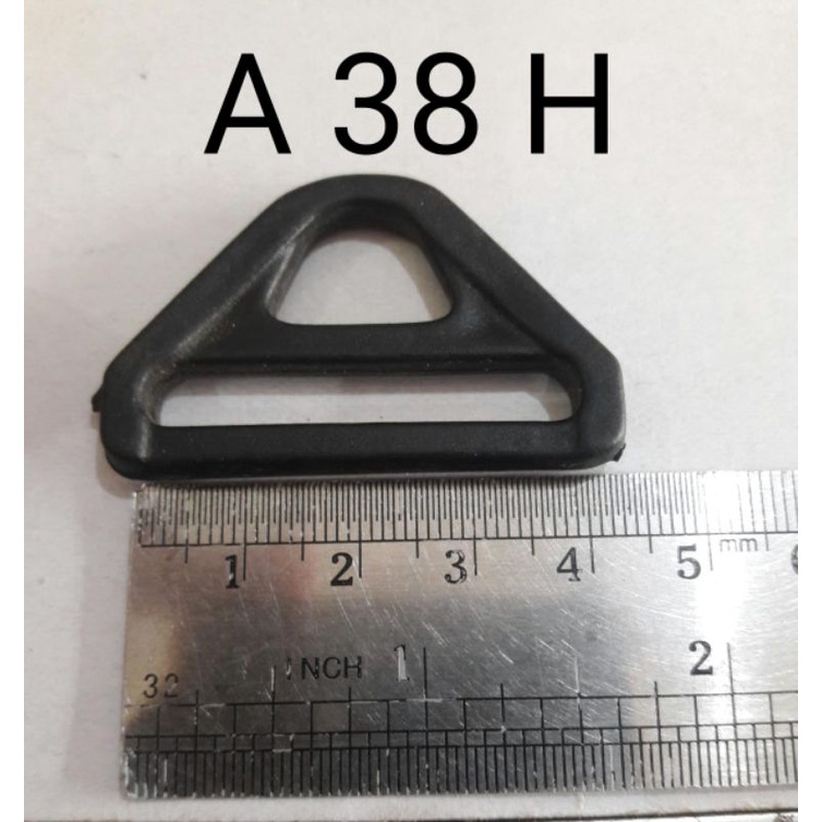 

Segitiga Plastik 3,8cm "A 38