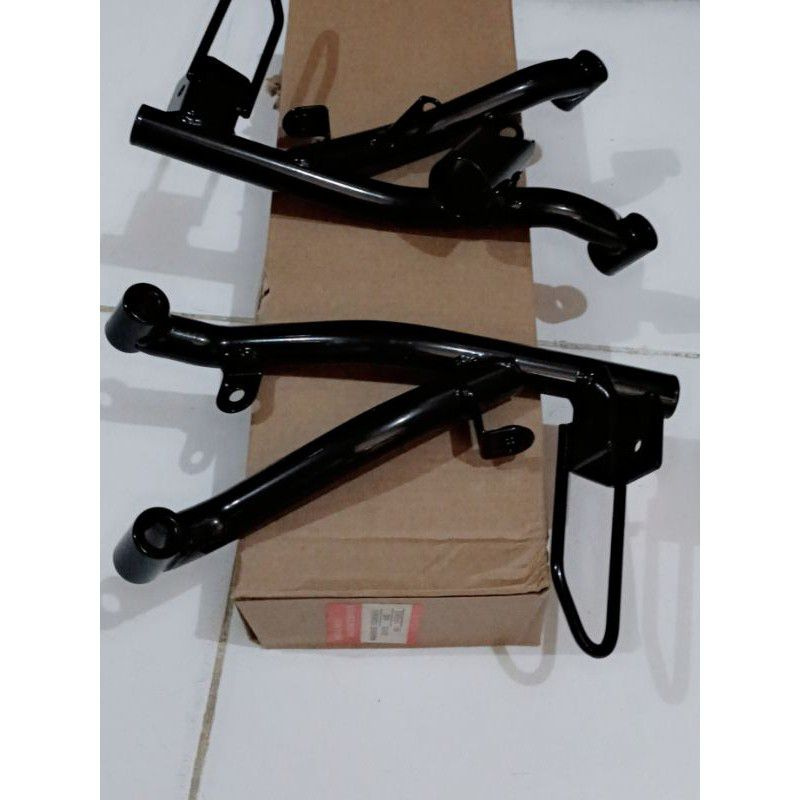 PLAT DUDUKAN PILLION STEEP FOOTSTEP BELAKANG VARIO OLD VARIO LAMA SEPASANG