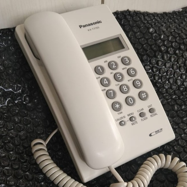 Telepon Rumah Panasonic KX-T7703 putih