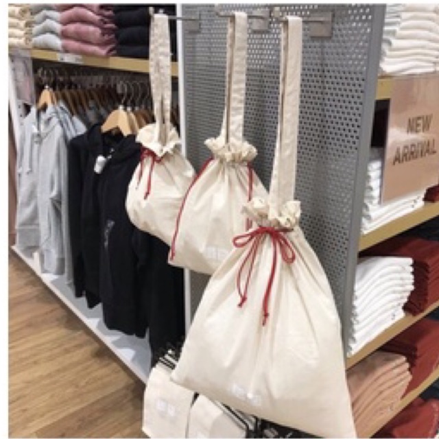 Uniqlo Totebag