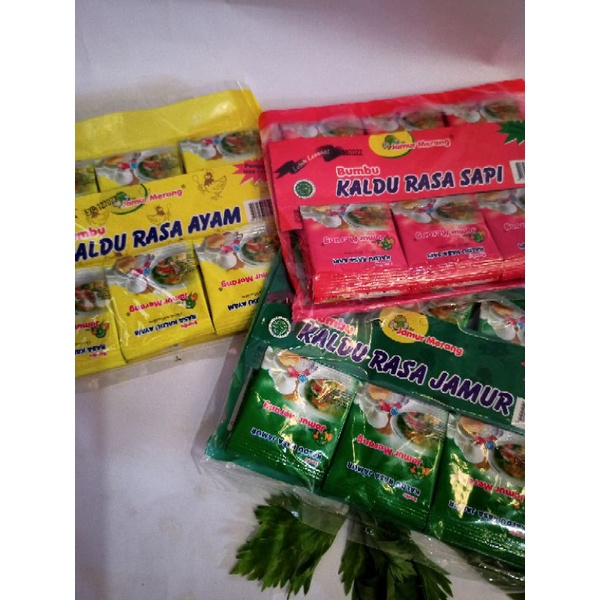 

Kaldu jamur merang rasa ayam