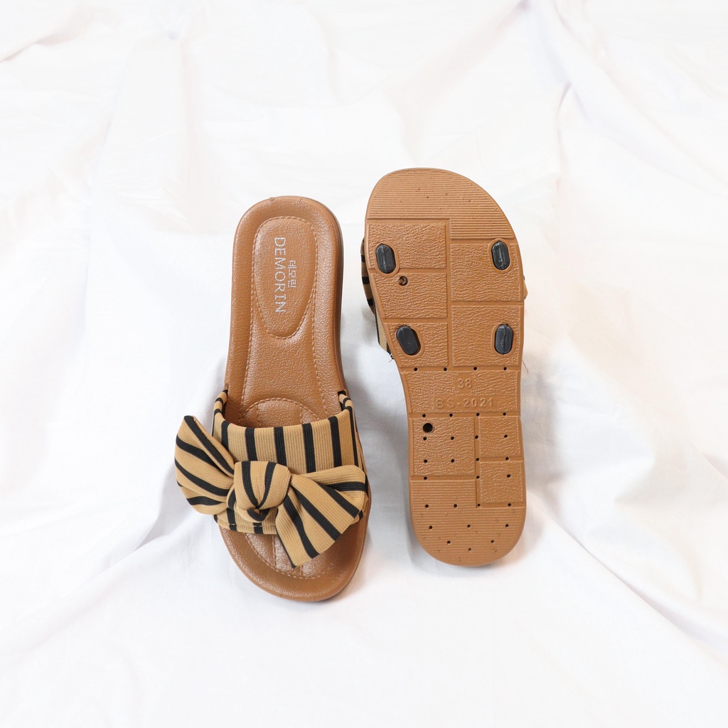 Niel Sandal Wanita Flat Pita Casual  - Demorin