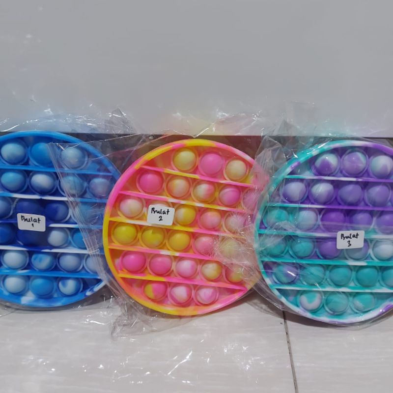 POP IT, MAINAN POP IT