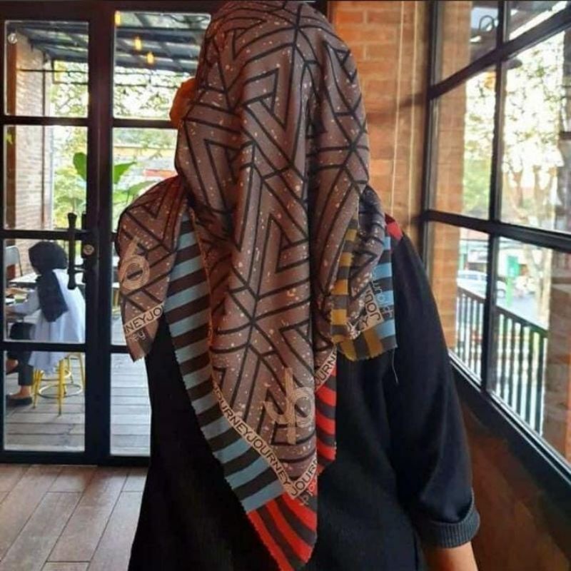 JOURNEY LE SEIKO / KERUDUNG SEGI EMPAT / HIJAB VOAL