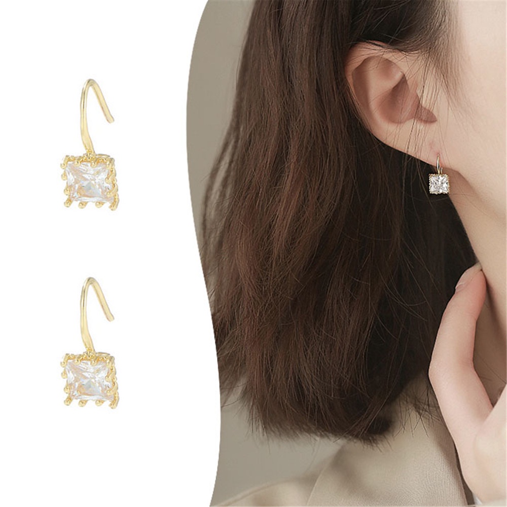 【aaoottuuoo5.id】1pair woman fashion retro elegant Square Diamond pendant Earrings ear hoop jewelry