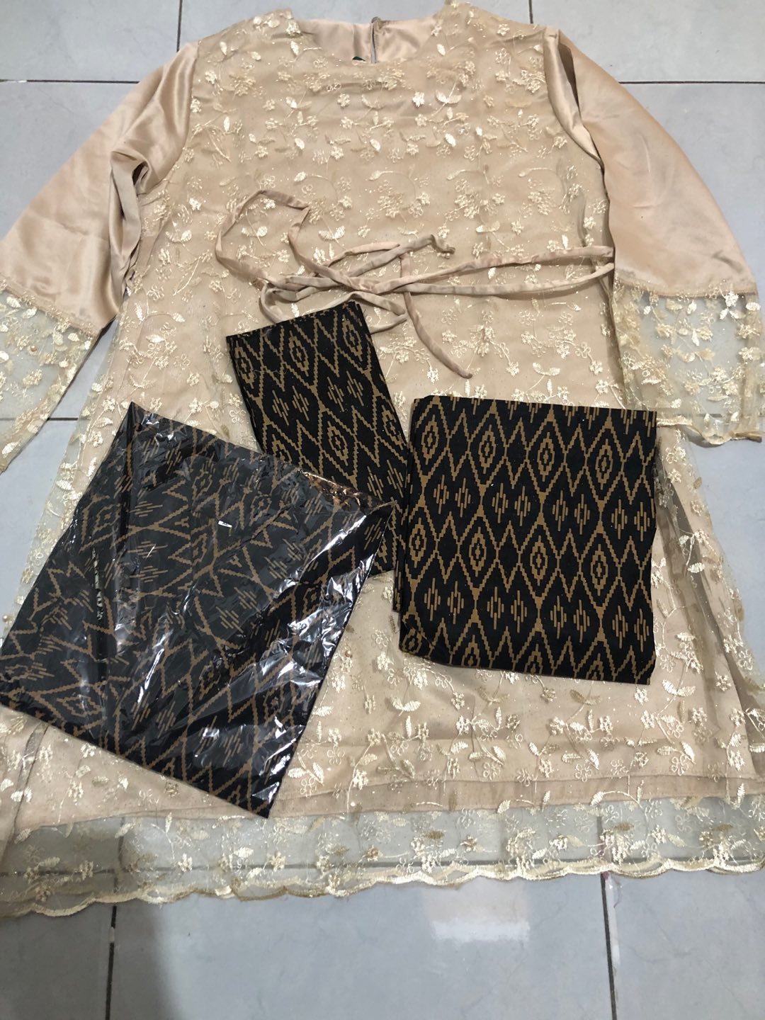 Maura Couple - Sania Ruffle Batik Couple Ori Ndoro Jowi Dnt Garansi Termurah Shopee - Pekalongan