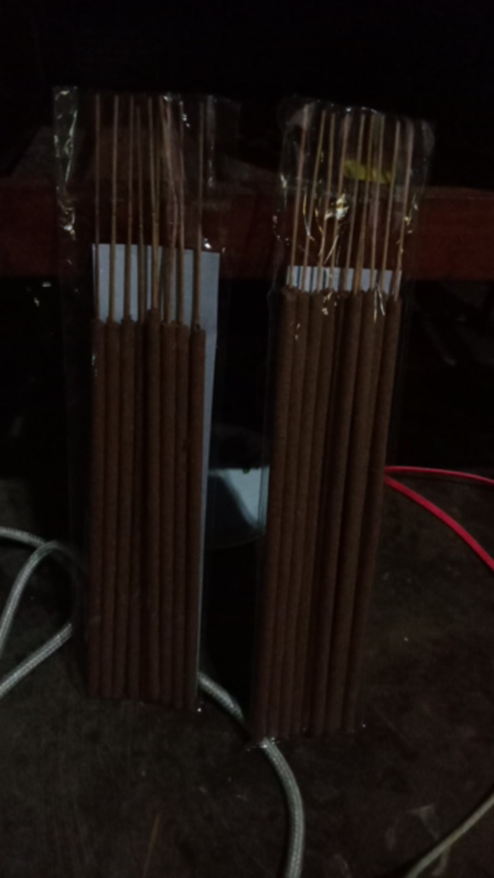Dupa Gaharu Asli Nyala 2 Jam Bonus Tempat Dupa Min. Order 10pcs