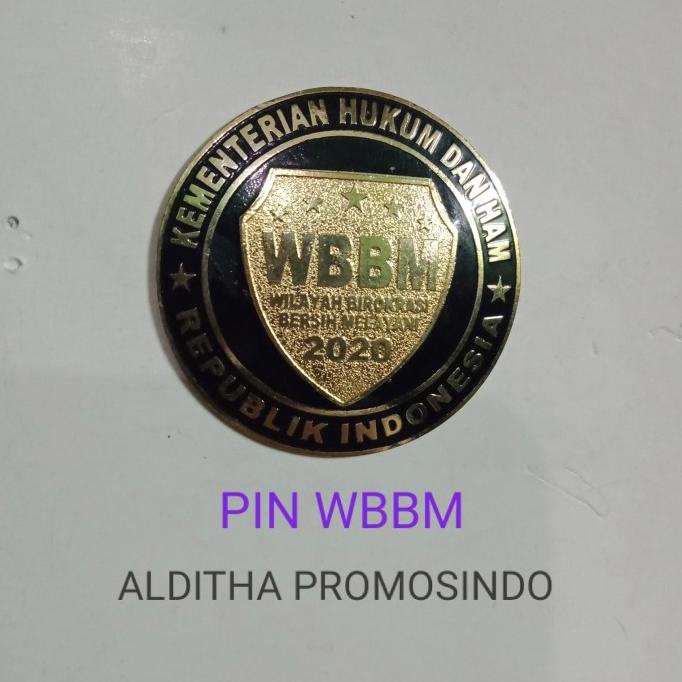 pin WBBM magnet + pin WBBM kementerian hukum dan HAM