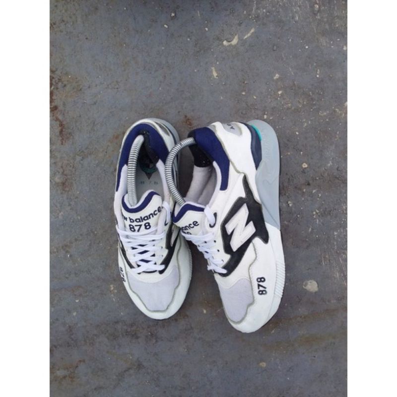 Sepatu New balance 878 abzorb