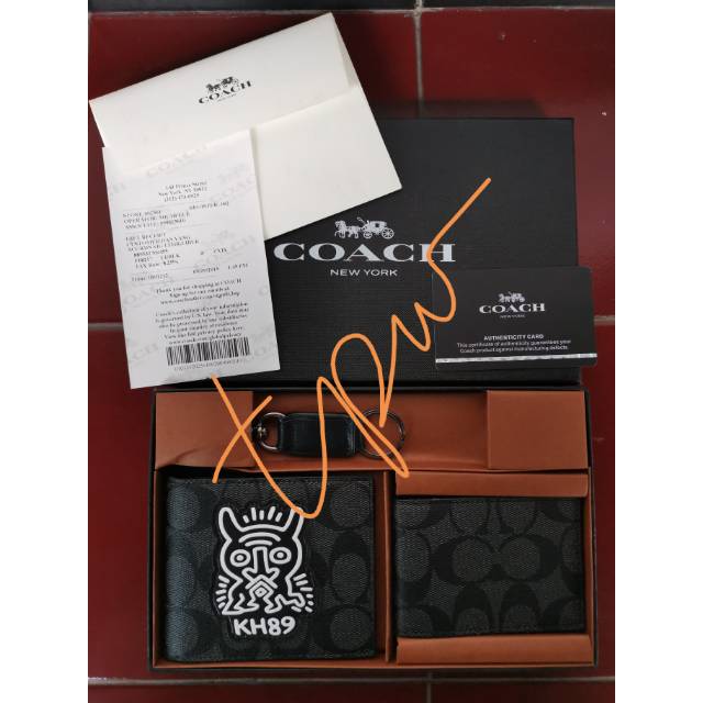 kh89 coach wallet