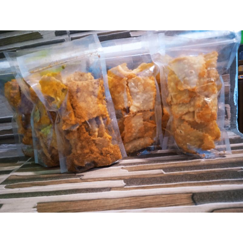 

KERIPIK BAWANG 250gr / KERIPIK PANGSIT / KERIPIK BAWANG / KUE