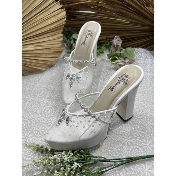 sepatu putih diamont tinggi 12cm