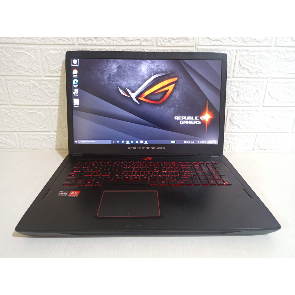 Asus ROG Strix GL702ZC AMD Ryzen 7 Radeon RX580 4GB RAM 16GB Laptop Gaming Second Bekas rival GL553VD GL503GE