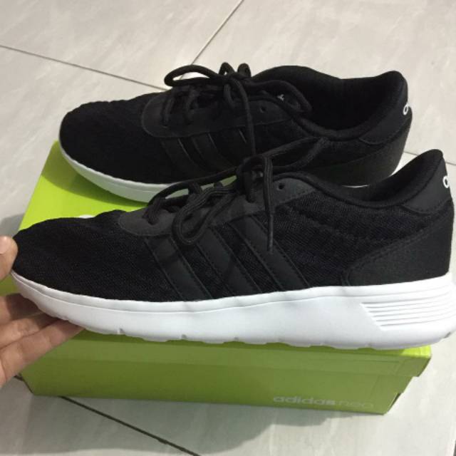 Sepatu Adidas Sport Station Sale