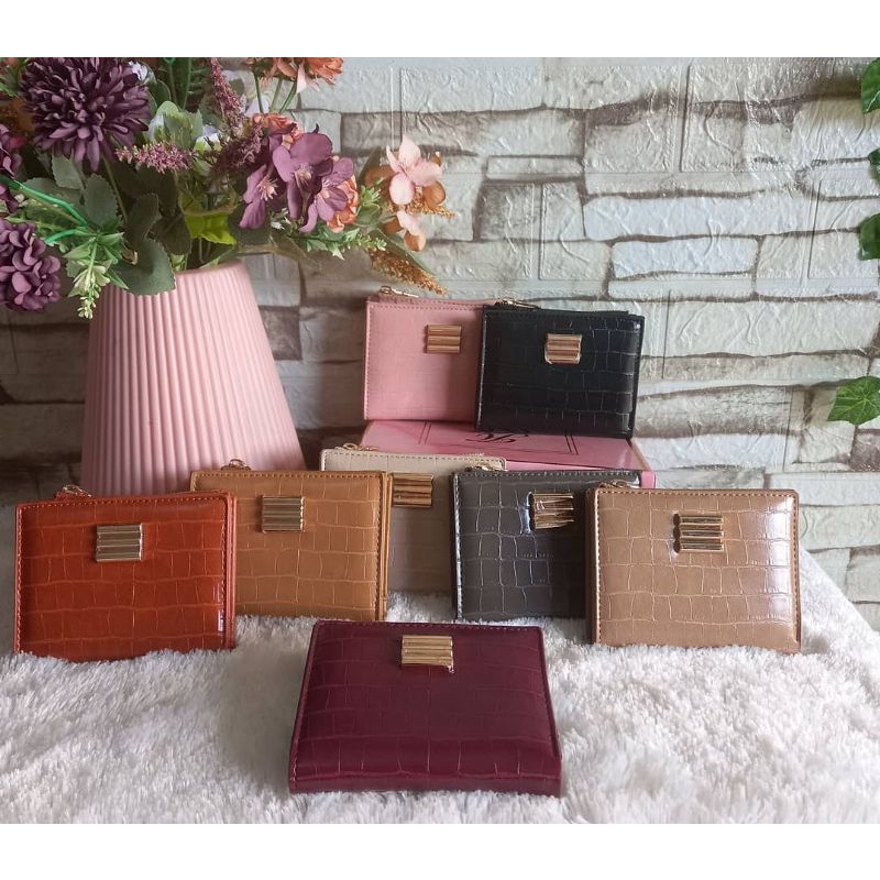 DOMPET LIPAT WANITA UNIK CANTIK LUCU KECIL IMUT JIMS HONEY JH MOMO WALLET KADO ULTAH ANNIVERSARY PACAR ISTRI CEWEK PEREMPUAN UNIK ELEGANT CANTIK MURAH FEMINIM PROMO DISKON DOMPET CROCO CEWEK KECIL IMUT