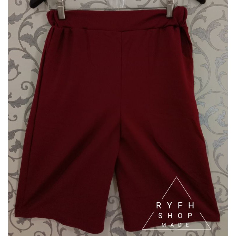 Celana kulot pendek dewasa wanita 3/4 - 7/8 motif Polos wafel crepe termurah dan Terlaris-Maroon