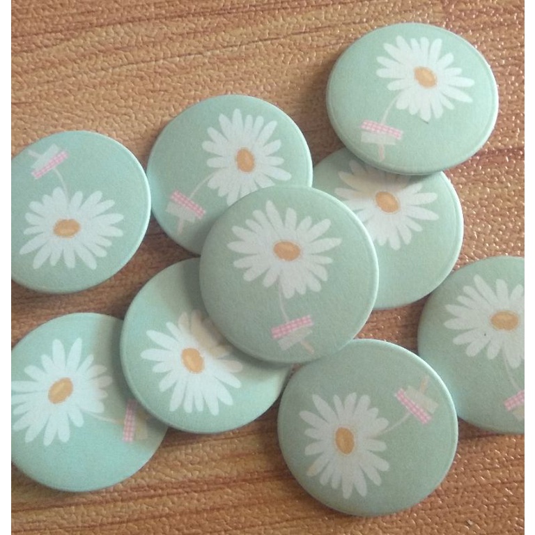 PIN TAS / PIN TOTEBAG / PIN BROS / PIN BROS TAS / PIN BUTTON / PENITI BROS / PIN BROS LUCU / BT21 / PIN ESTETIK /AKSESORIS TAS-White Flower