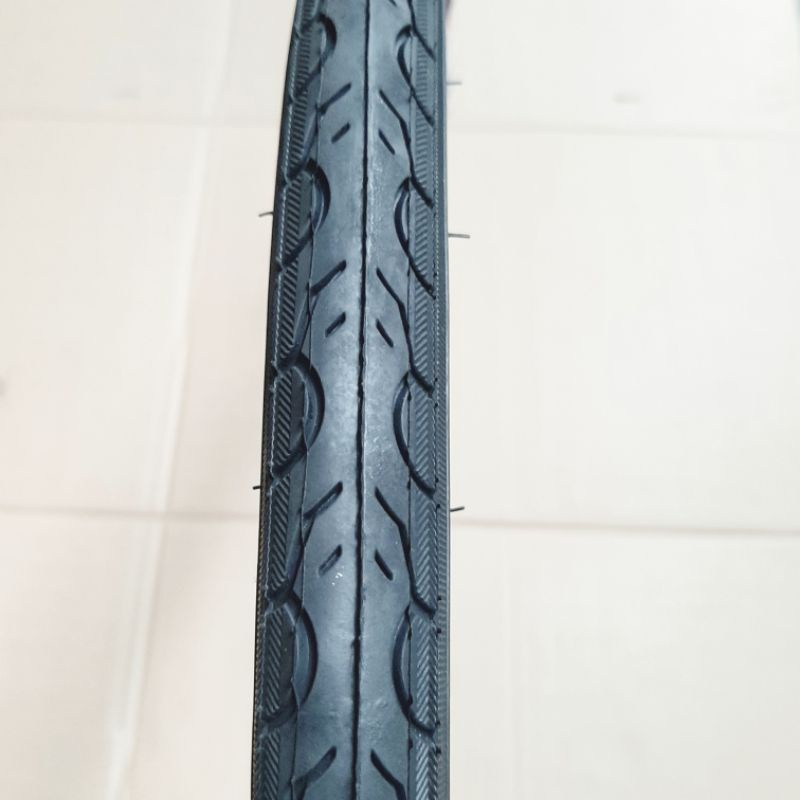 Ban Luar Kenda 700 x 32c HITAM 193