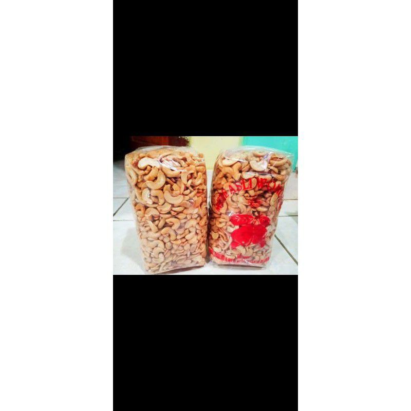 

Kacang Mete goreng belah 2 asli wonogiri 1kg