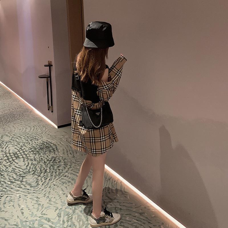 Kemeja Wanita Rok Kemeja Bahu Terbuka Palsu Dua Potong Lengan Panjang Kotak-Kotak Retro Gaya Korea M