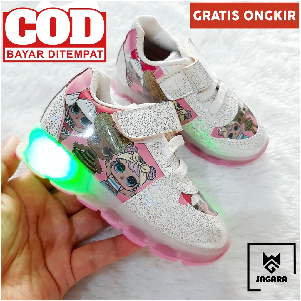 sepatu anak perempuan lampu led motif lol berbahan mika keren