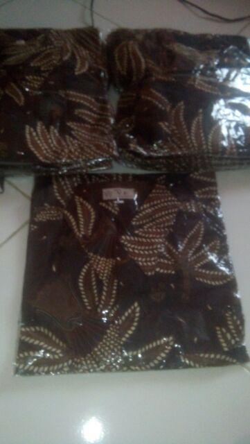 Hem Batik Pria / Kemeja / Atasan Seragam / Ecer Grosir Batik Solo Murah Padi Hitam