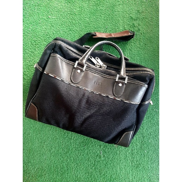 Tas wanita Daks