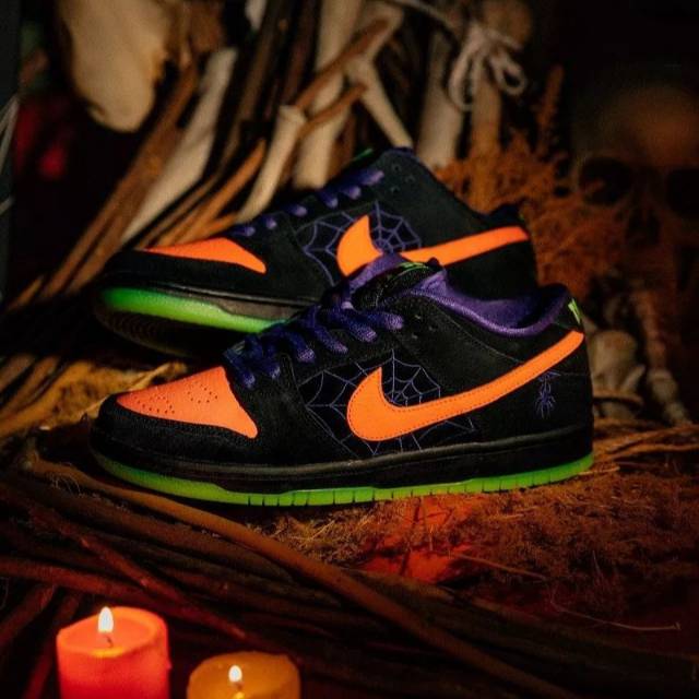 nike sb dunk low night of mischief halloween