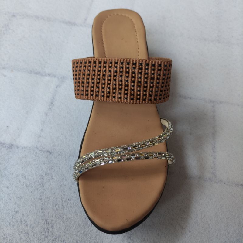 Sandal Slop Cewek Murah Elegant  Sol Tebal Sandal Wanita Modern