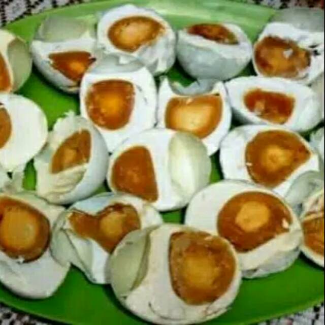 

Telur asin rebus